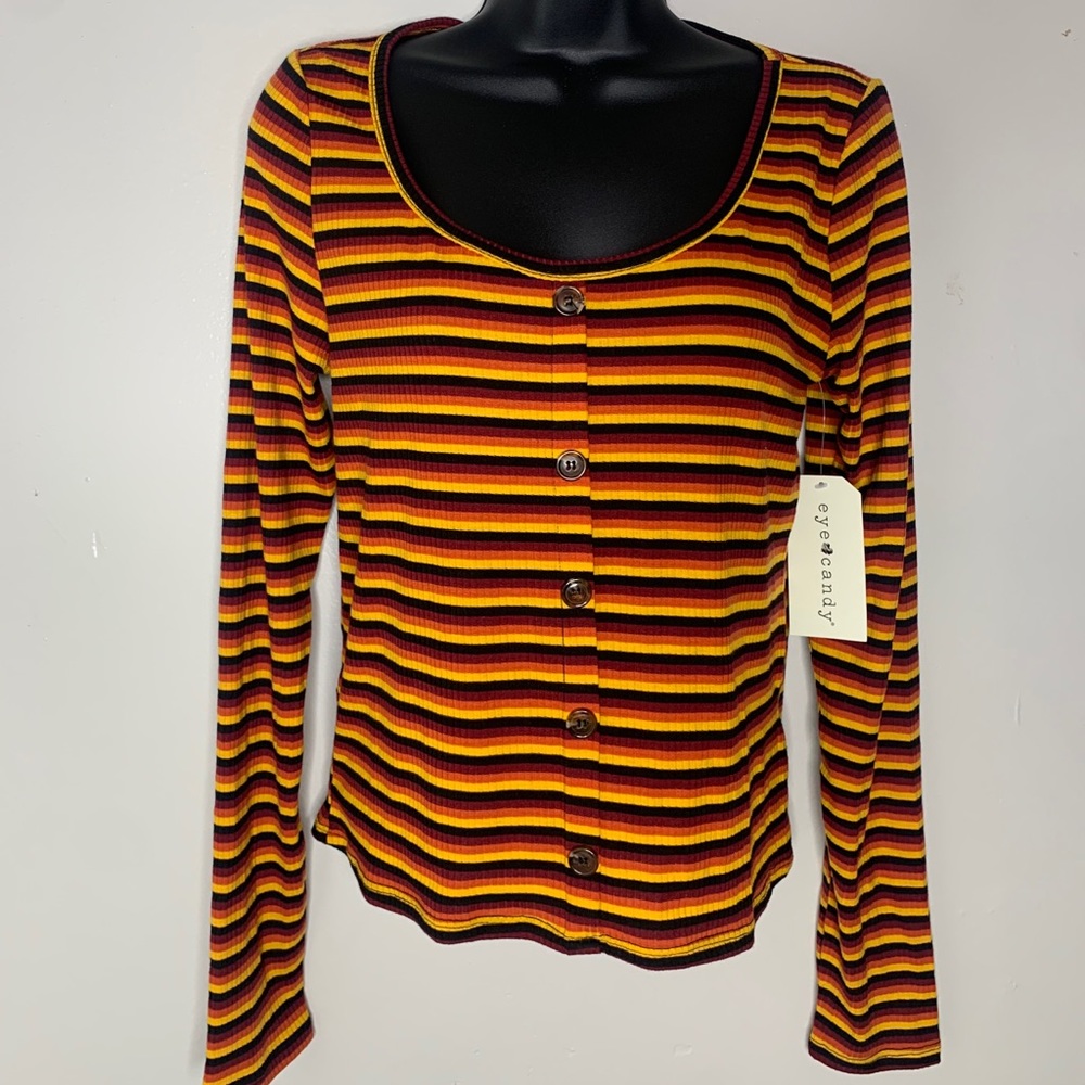 Eye candy button down crop top